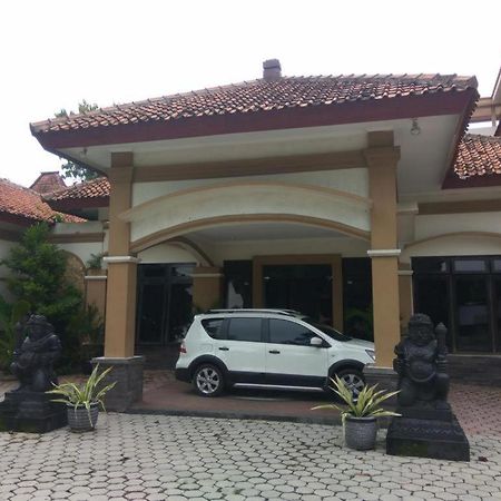 Graha Hotel Sragen Eksteriør bilde