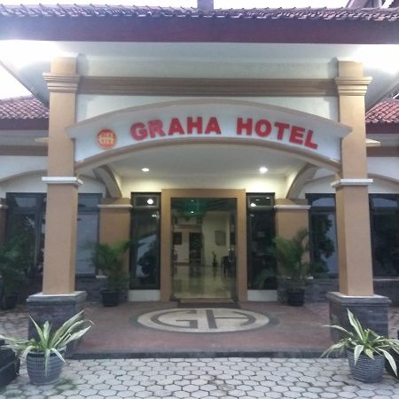 Graha Hotel Sragen Eksteriør bilde