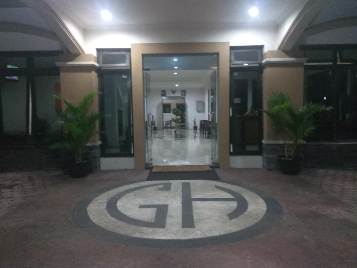 Graha Hotel Sragen Eksteriør bilde