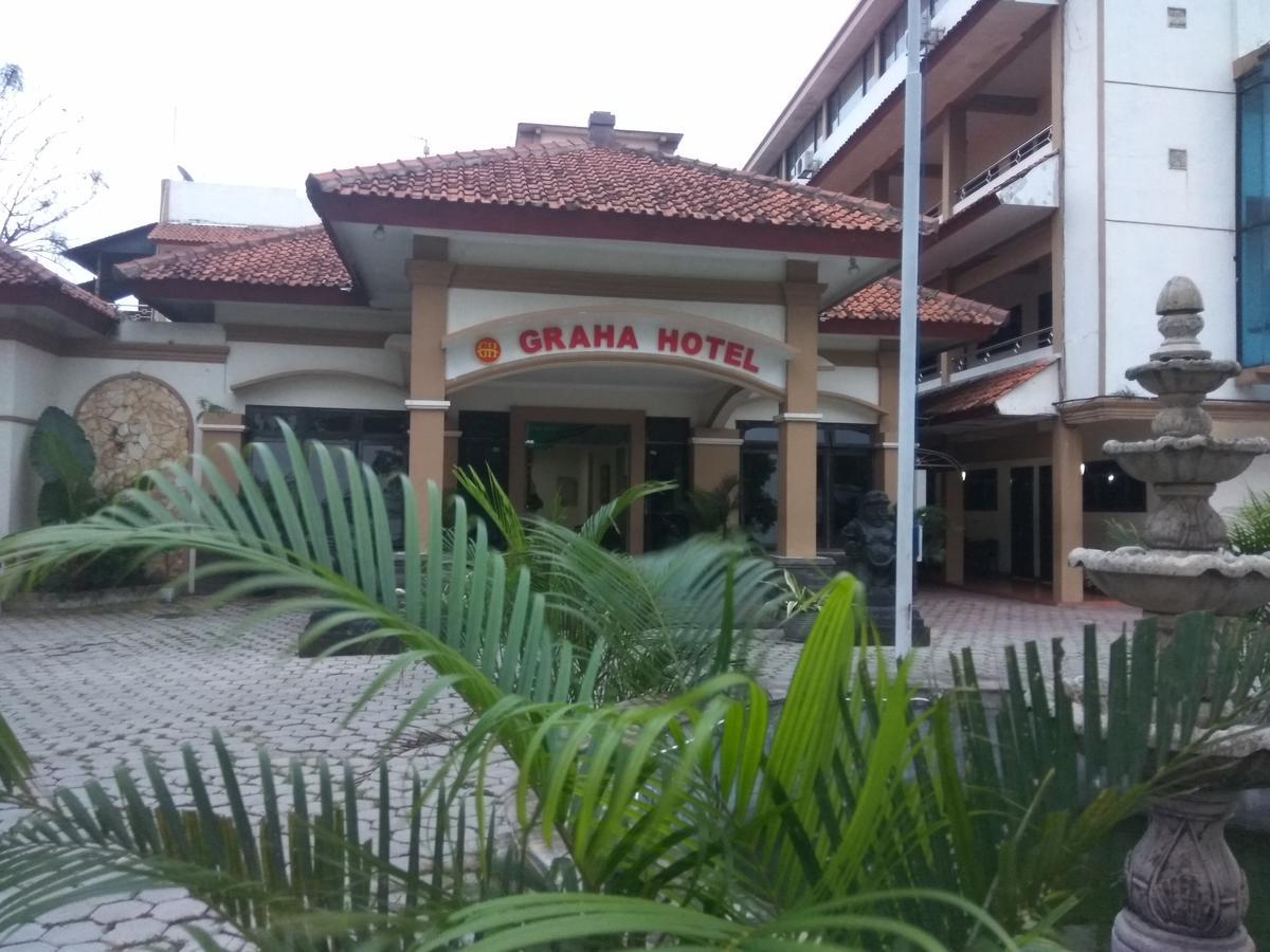 Graha Hotel Sragen Eksteriør bilde